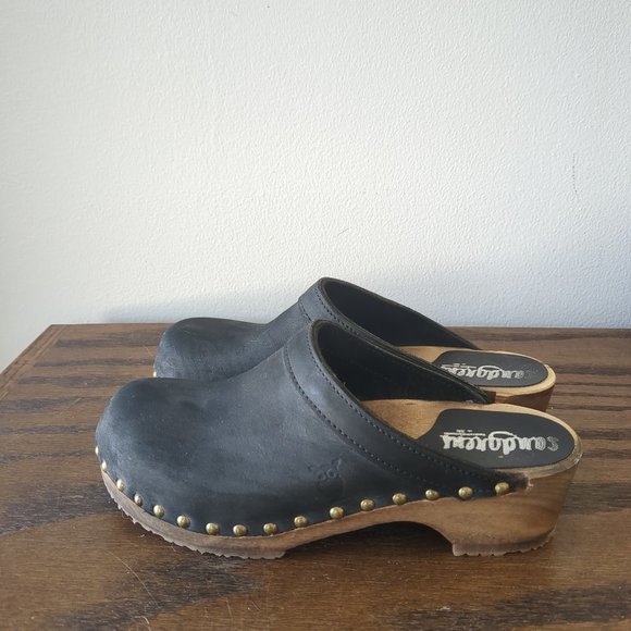Sandgrens Wooden Clogs - Picture 1 of 4